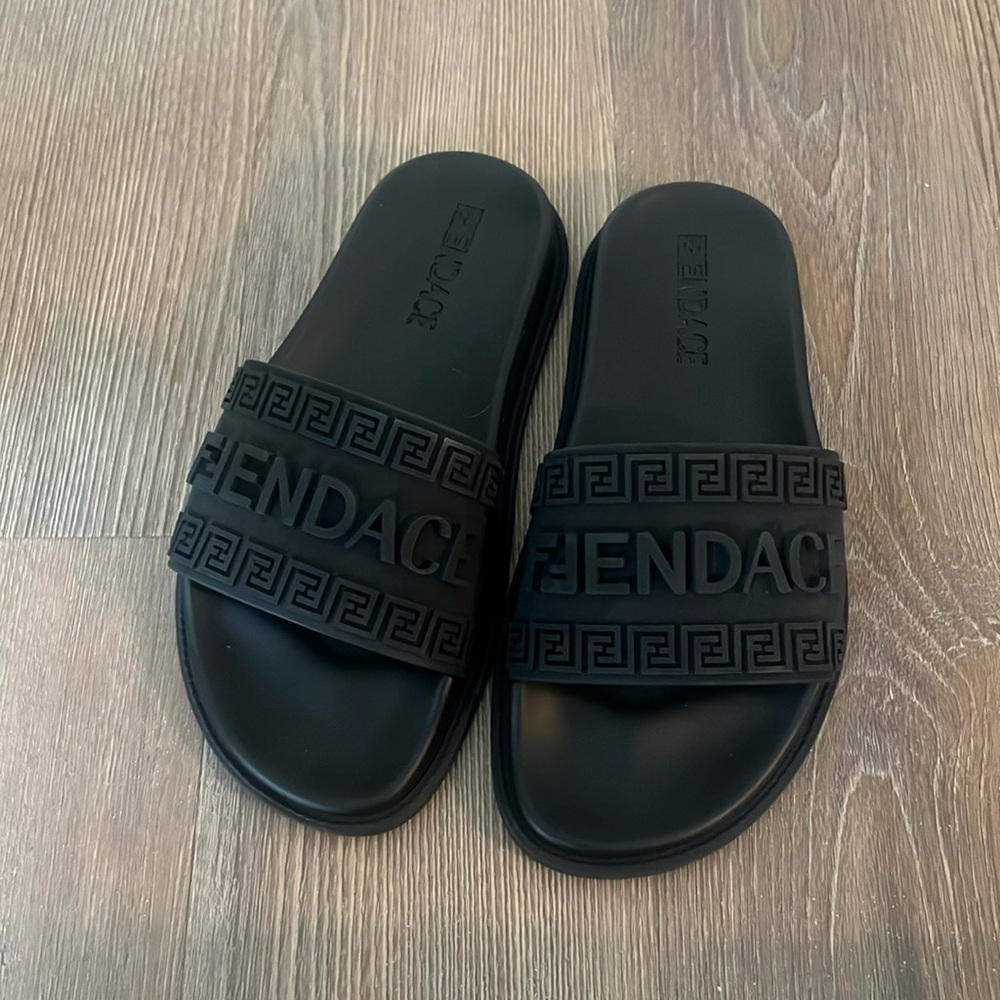 Fendace Fendi x Versace black slides - Picture 2 of 9